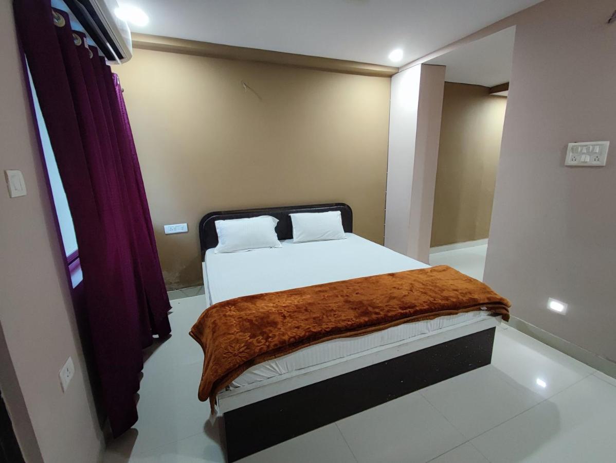 Hotel Kanha Shyam Madhubani Exterior photo