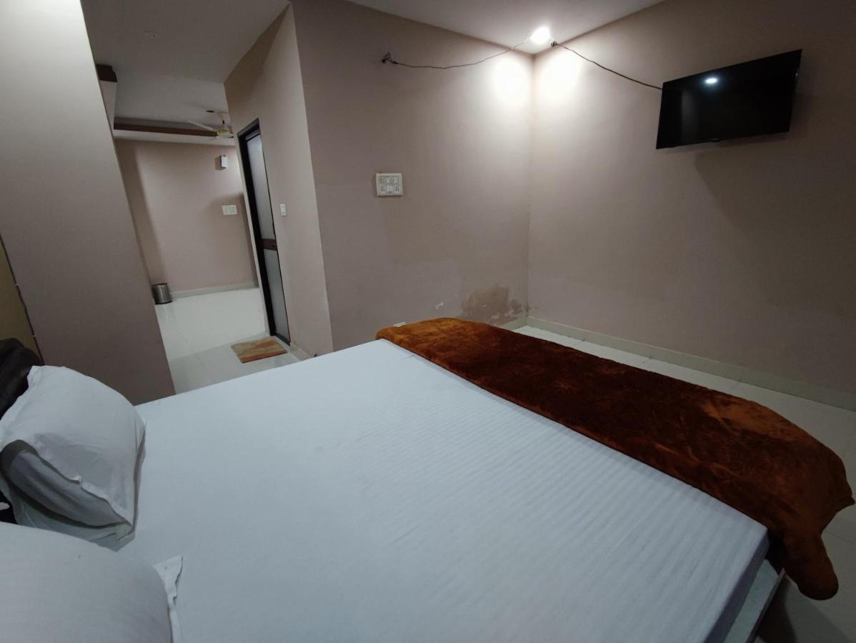 Hotel Kanha Shyam Madhubani Exterior photo